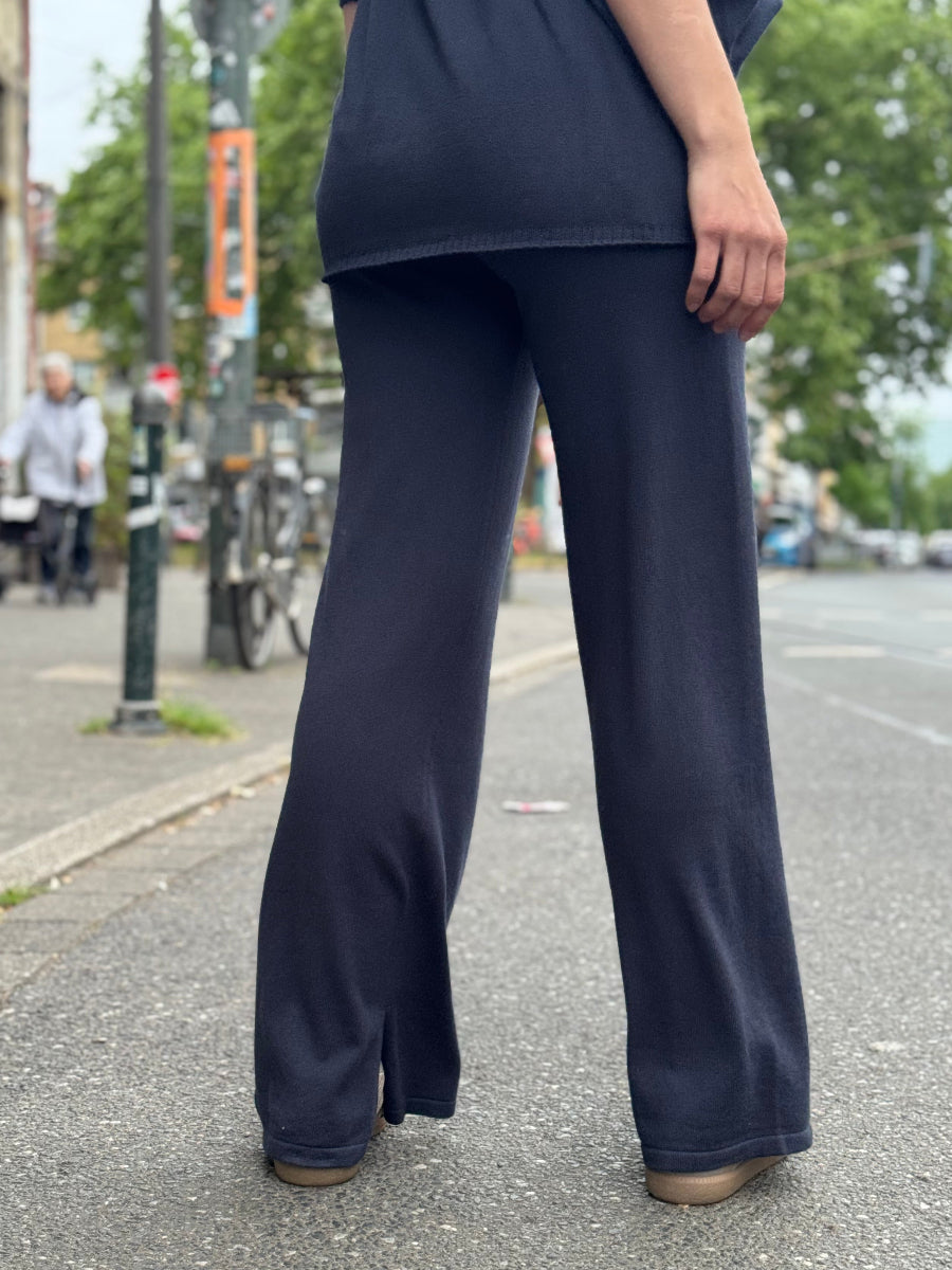 absolut-cashmere-hose-laura-no129-concept-store-duesseldorf