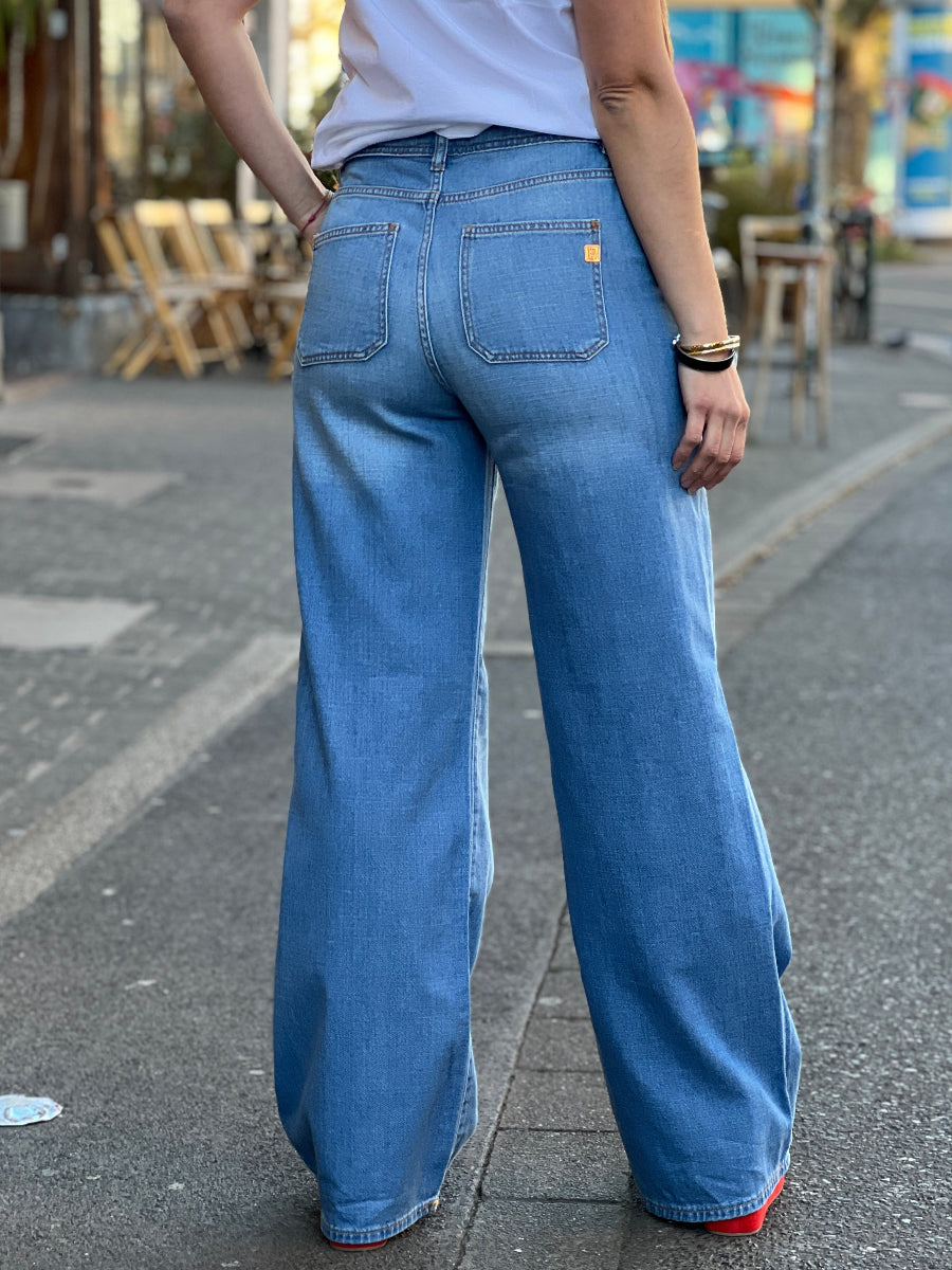 fracomina-jeans-tencel-no129-concept-store-duesseldorf