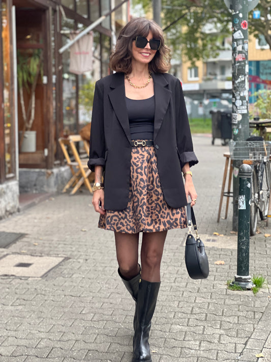 N°129 Rock satin leo short