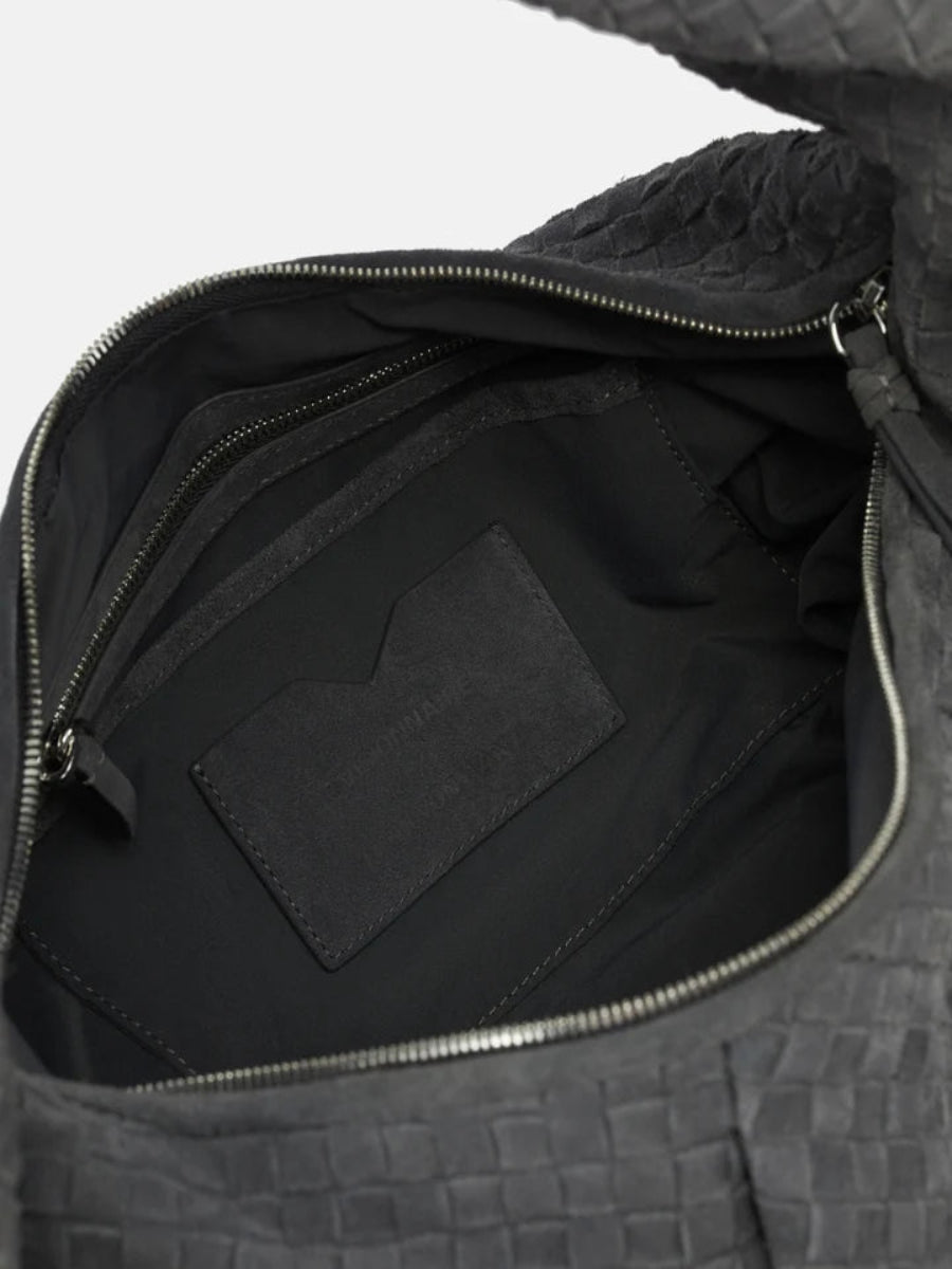 les-visionnaires-x-michi-von-want-tasche-greta-weave-x-jolene-no129-concept-store-duesseldorf