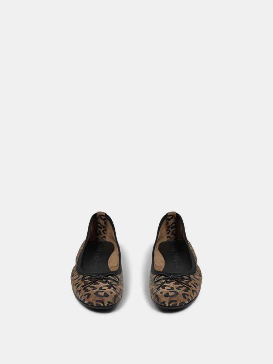 sofie-schnoor-ballerina-leopard-no129-concept-store-duesseldorf