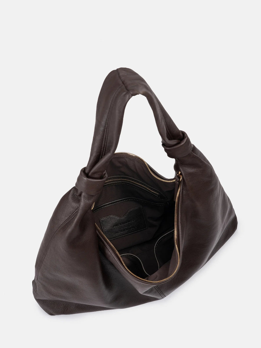 les-visionnaires-x-michi-von-want-tasche-amie-midi-no129-concept-store-duesseldorf
