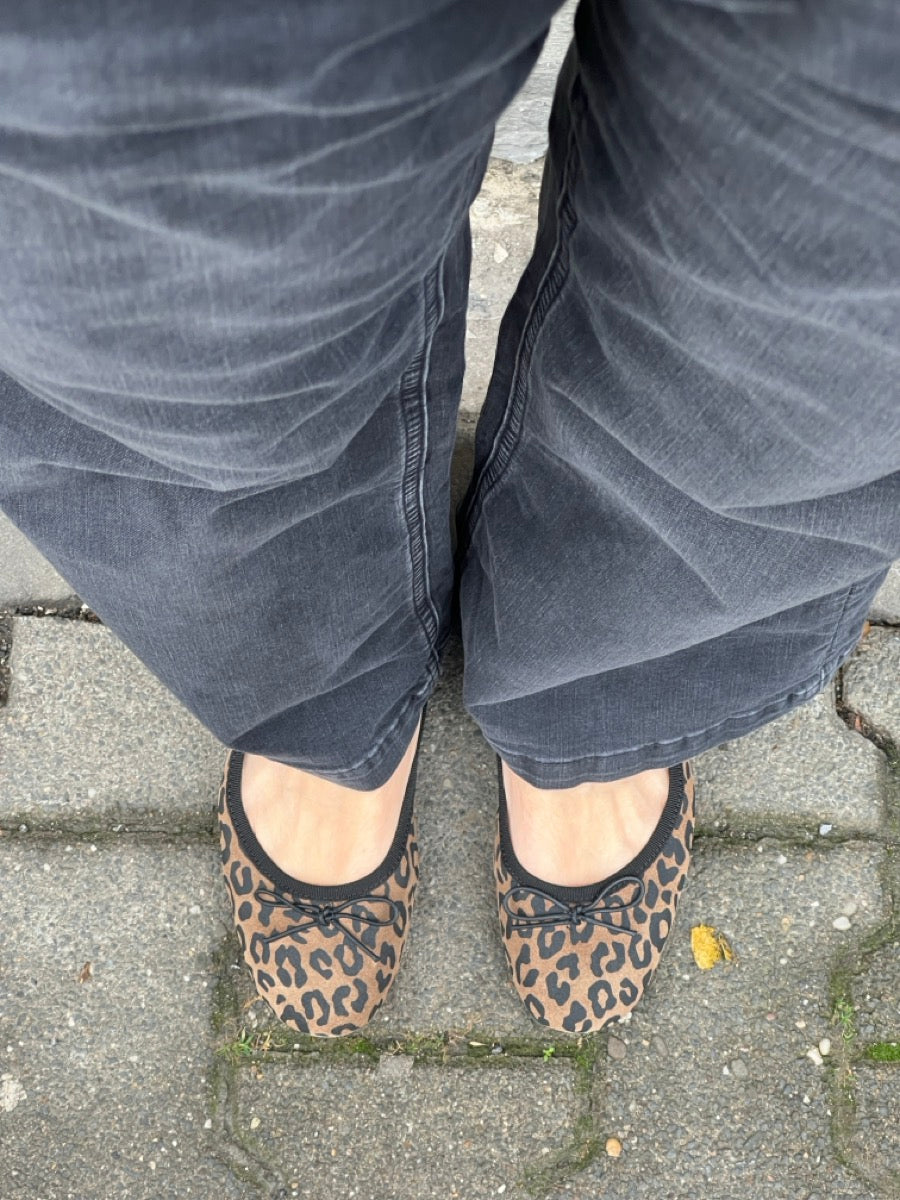 sofie-schnoor-ballerina-leopard-no129-concept-store-duesseldorf