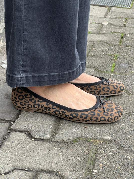 sofie-schnoor-ballerina-leopard-no129-concept-store-duesseldorf