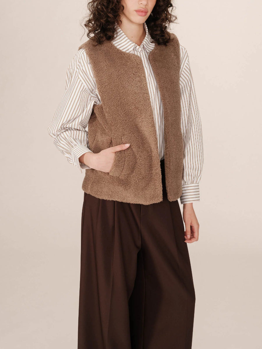 grace-mila-weste-sinatra-no129-concept-store-duessedorf