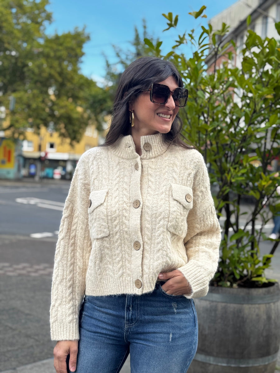 surkana-strickjacke-niar-no129-concept-store-duesseldorf