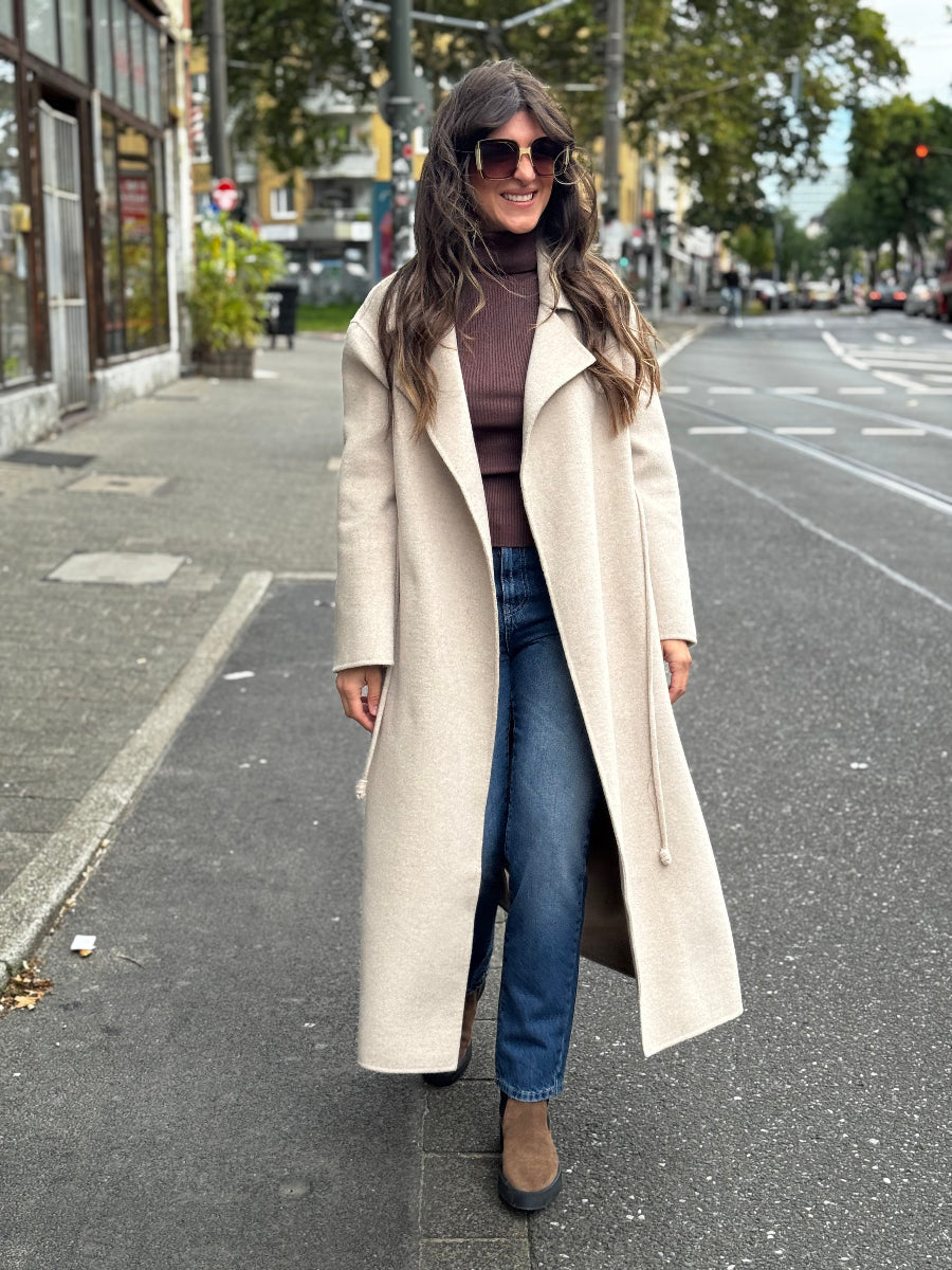 surkana-mantel-lina-no129-concept-store-duesseldorf