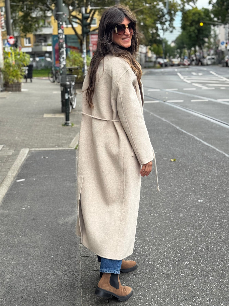 surkana-mantel-lina-no129-concept-store-duesseldorf