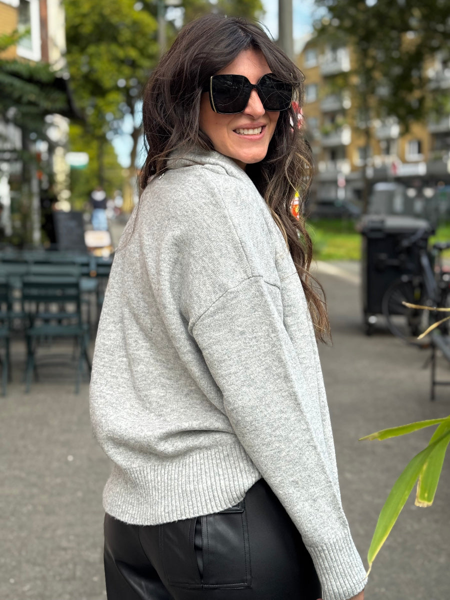 bsb-pullover-schal-detail-no129-concept-store-duesseldorf