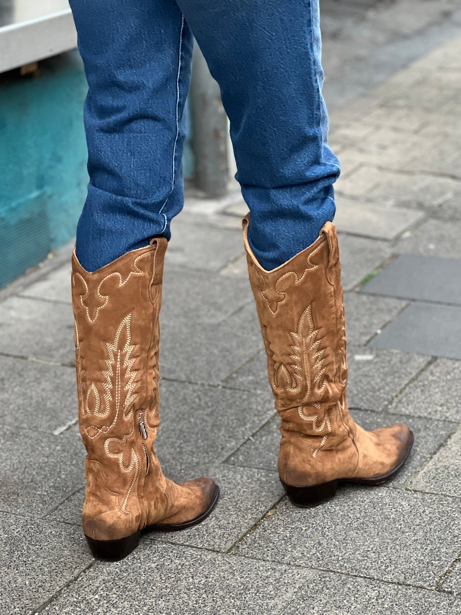 bottega-de-lisa-boots-crosta-birra-no129-concept-store-duesseldorf