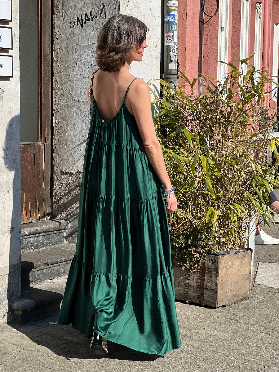 bsb-kleid-satin-no129-concept-store-duesseldorf