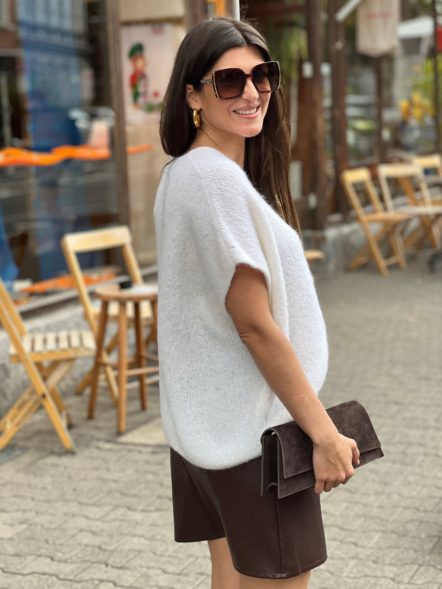 n-129-strickjacke-v-ausschnitt-ohne-arm-no129-concept-store-duesseldorf