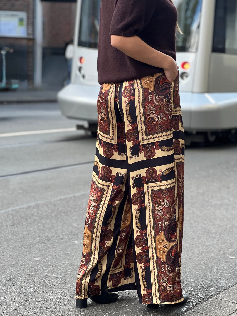 bsb-hose-paisley-no129-concept-store-duesseldorf