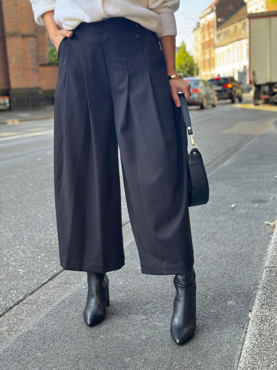 dixie-culotte-mit-b-gelfalten-no129-concept-store-duesseldorf