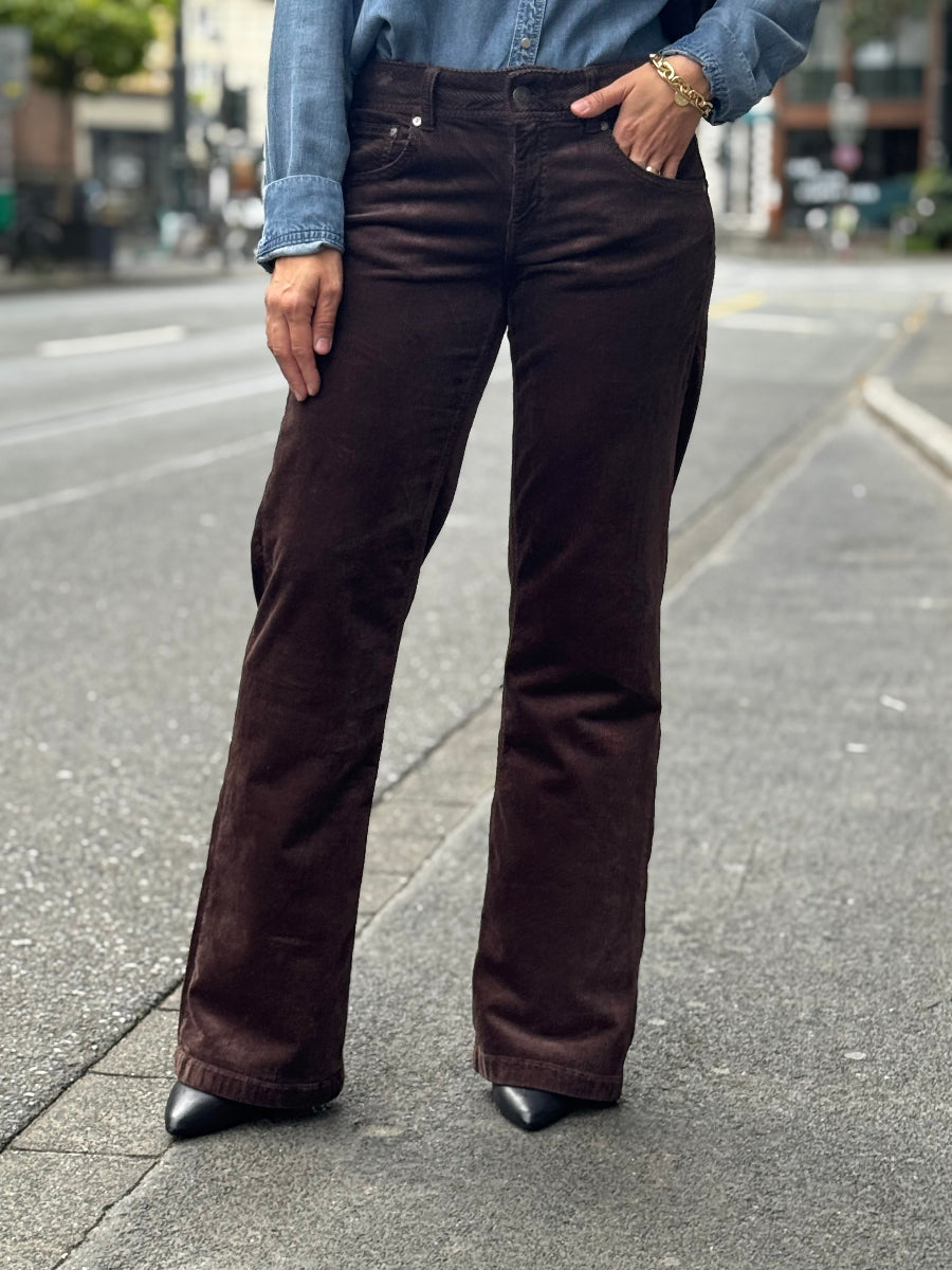 herrlicher-jeans-edna-cord-stretch-no129-concept-store-duesseldorf