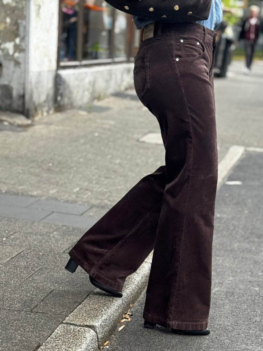 herrlicher-jeans-edna-cord-stretch-no129-concept-store-duesseldorf