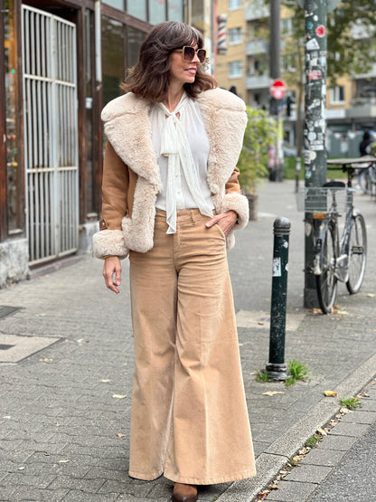 fracomina-hose-superflare-cord-no129-concept-store-duesseldorf