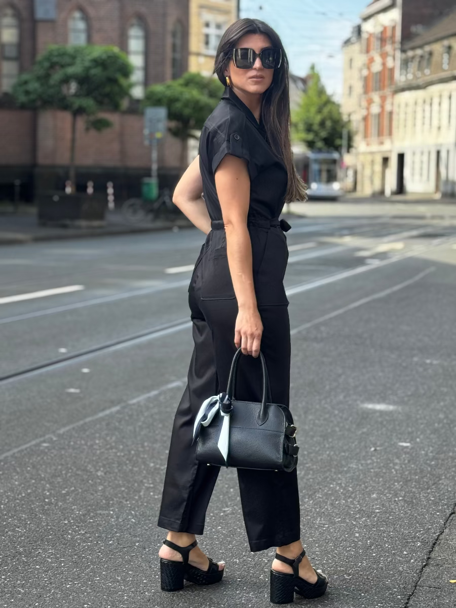 surkana-jumpsuit-satin-no129-concept-store-duesseldorf