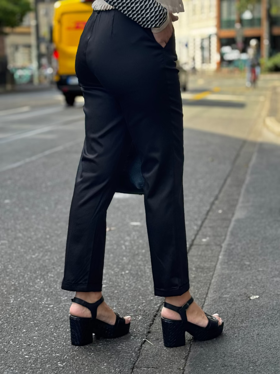 surkana-hose-chino-no129-concept-store-duesseldorf