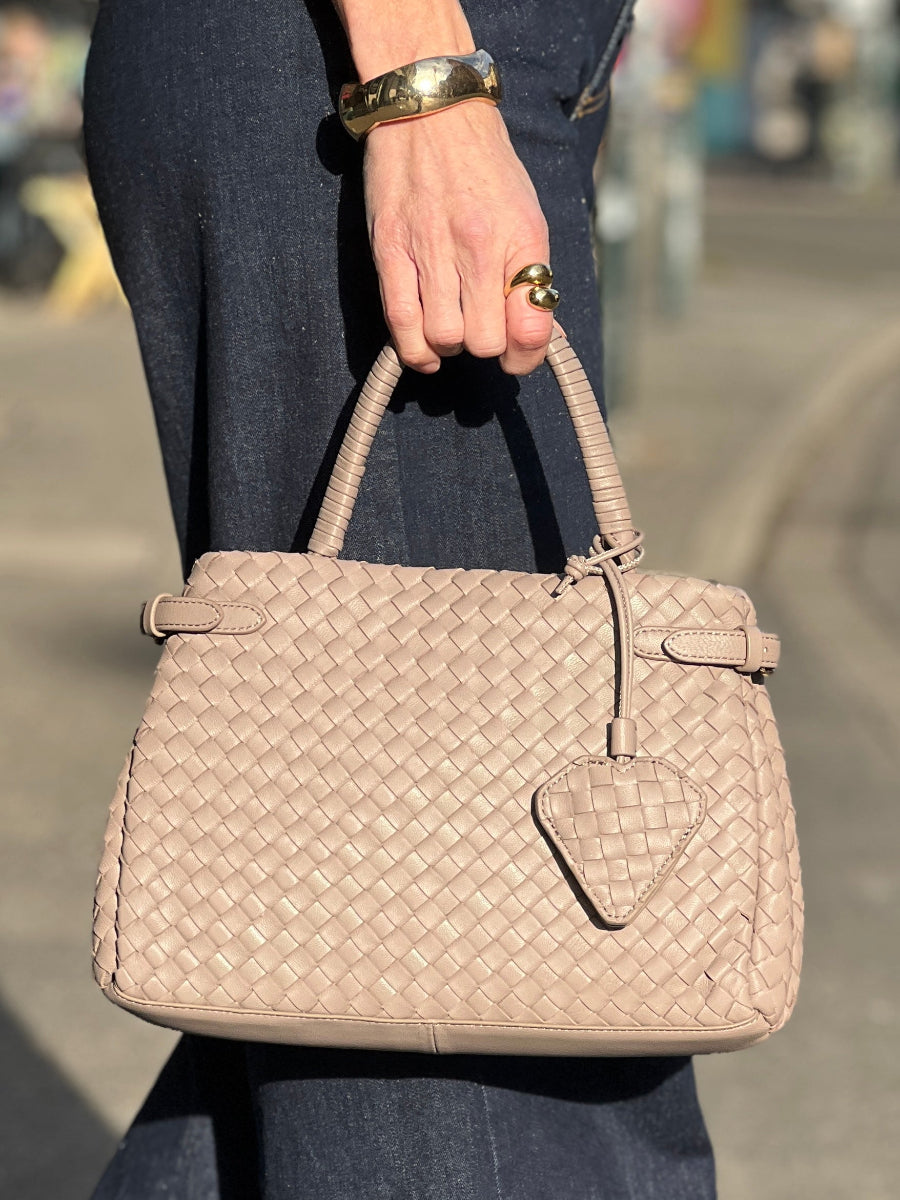 les-visionnaires-tasche-issac-weave-silky-no129-concept-store-duesseldorf