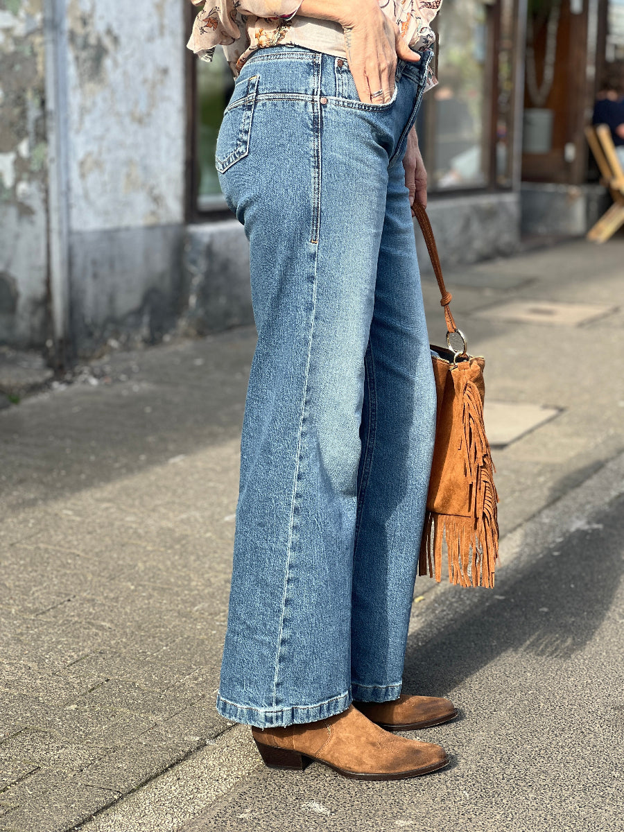 herrlicher-jeans-edna-happy-blue-no129-concept-store-duesseldorf