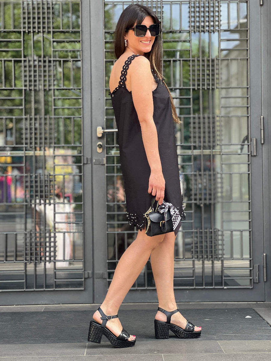 bsb-kleid-stickerei-no129-concept-store-duesseldorf