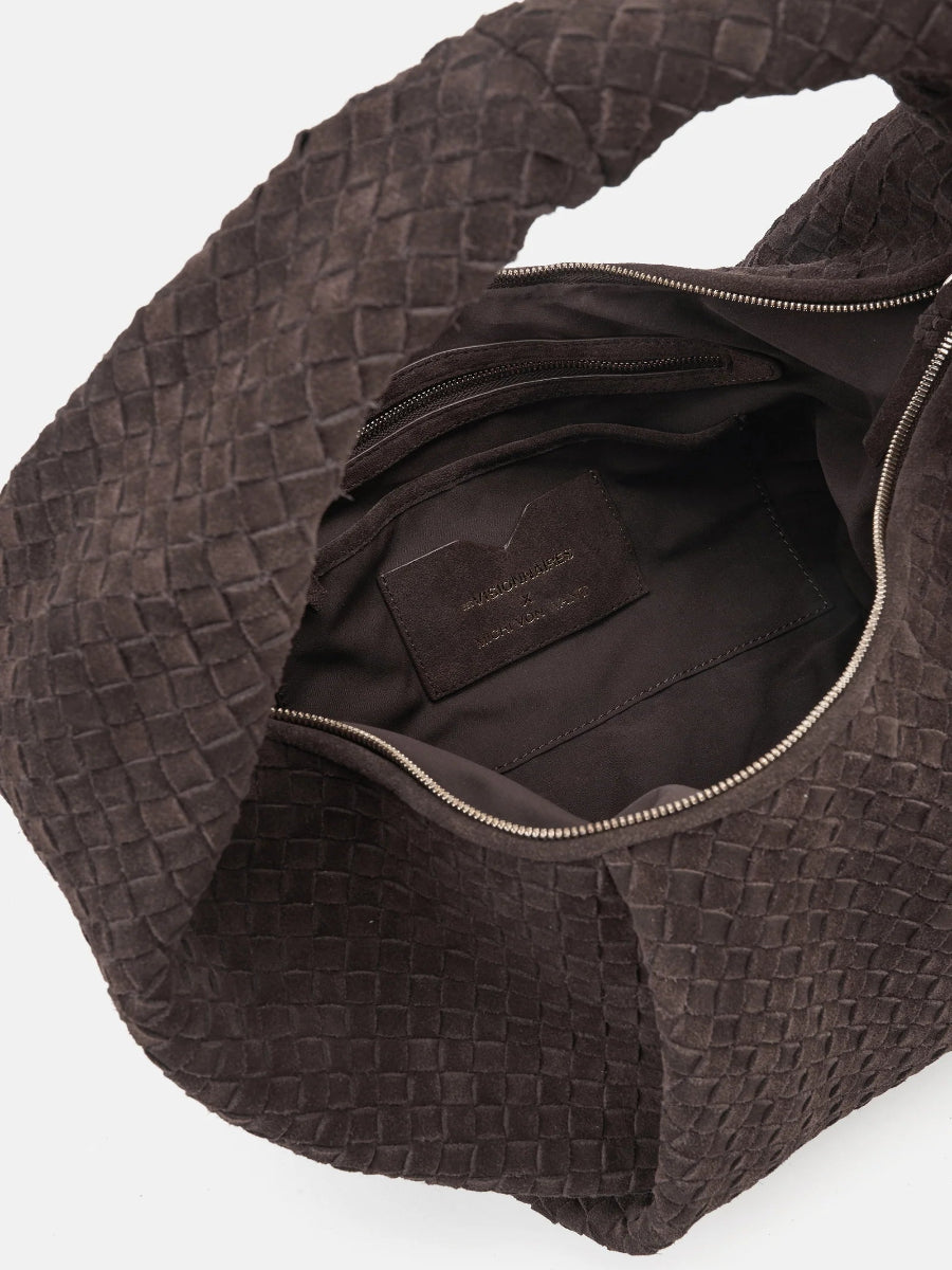 les-visionnaires-x-michi-von-want-tasche-greta-weave-x-jolene-no129-concept-store-duesseldorf