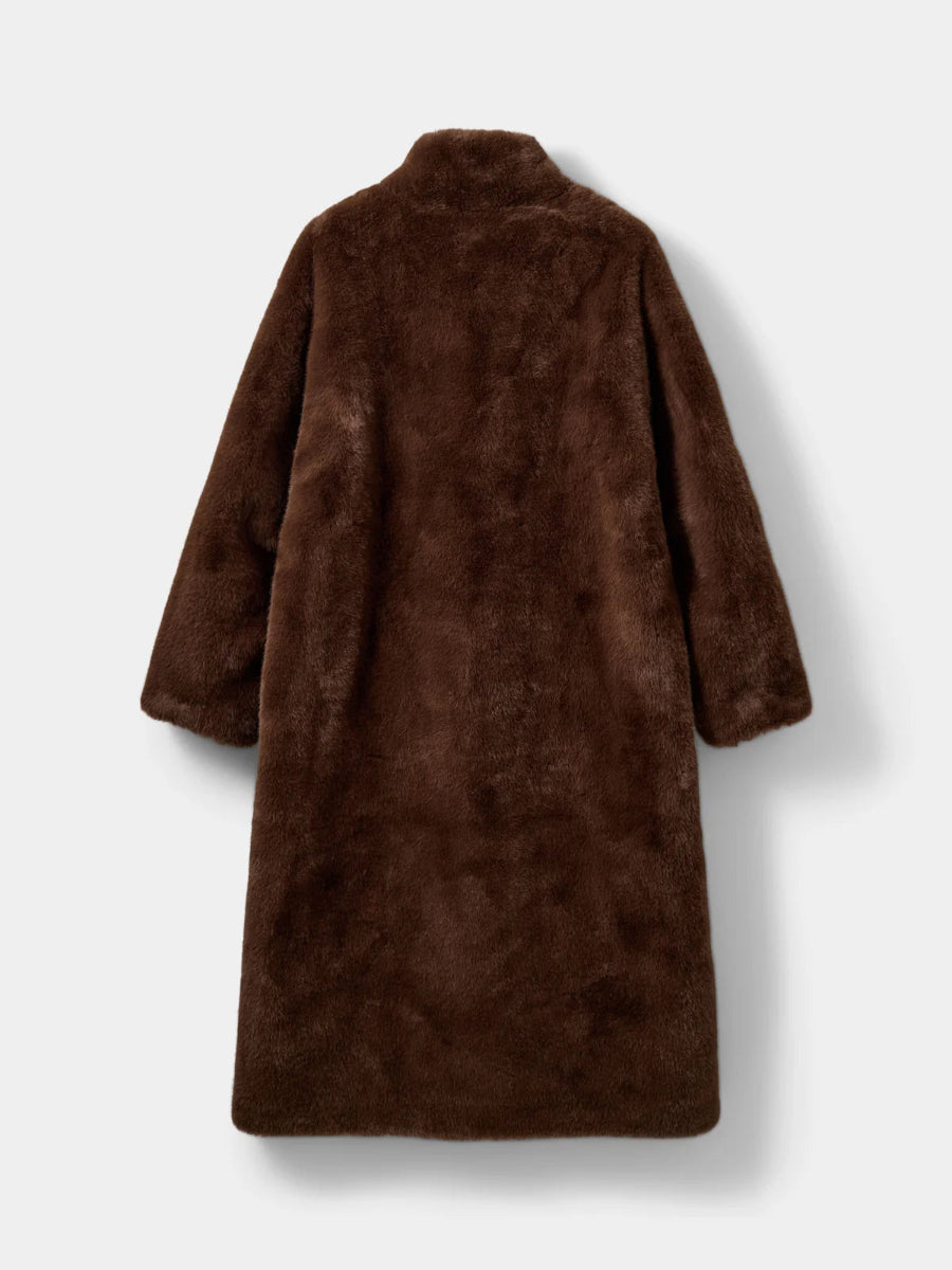 sofie-schnoor-mantel-monasw-no129-concept-store-duesseldorf