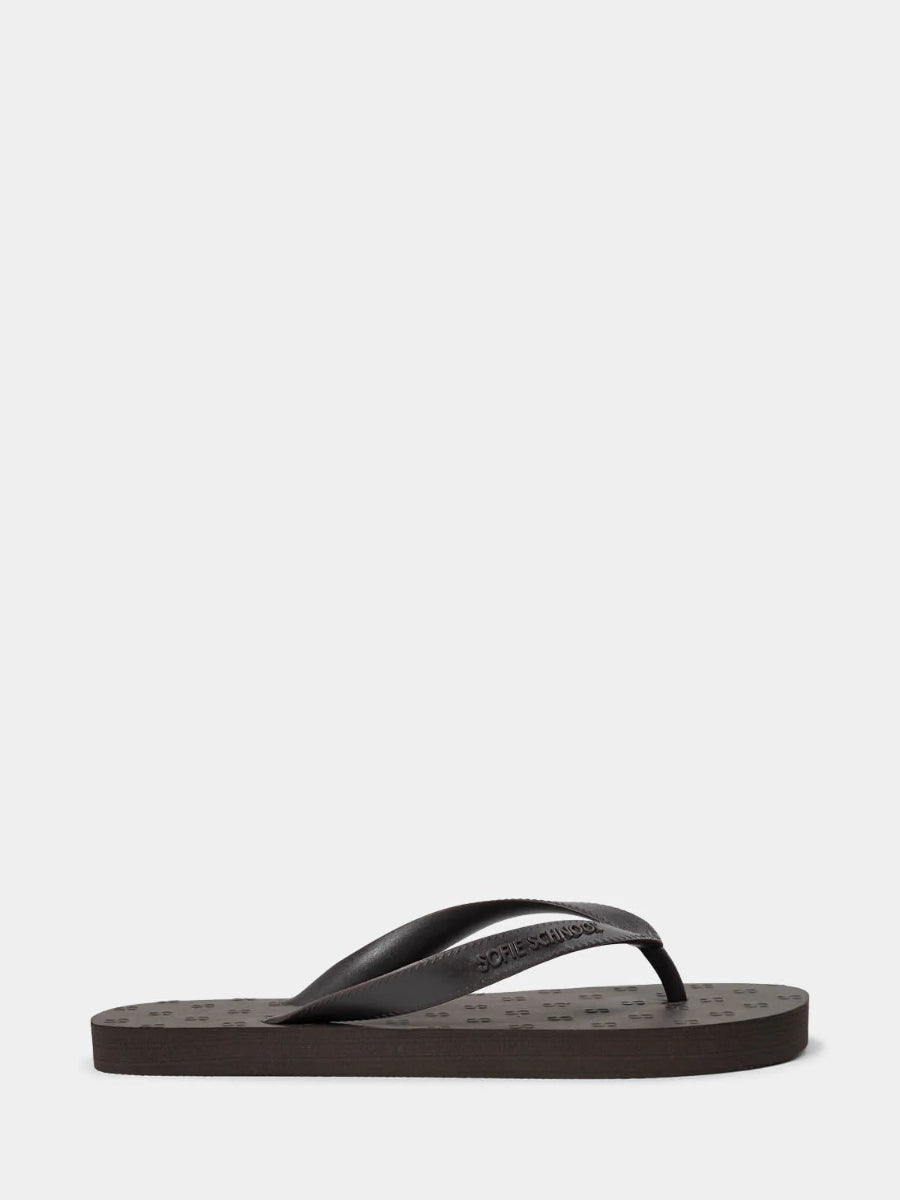 sofie-schnoor-flip-flops-no129-concept-store-duesseldorf