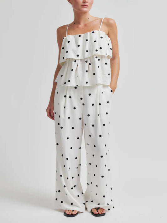 second-female-hose-sailliy-no129-concept-store-duesseldorf