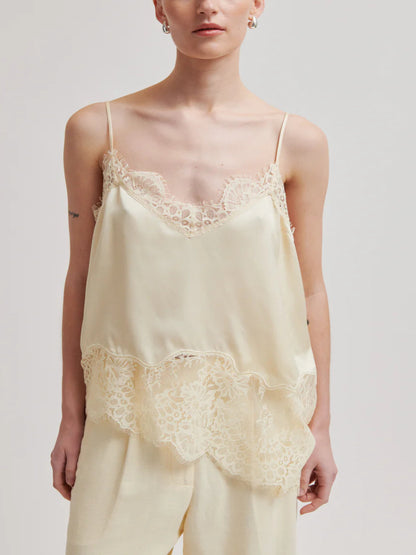 second-female-top-wilina-no129-concept-store-duesseldorf